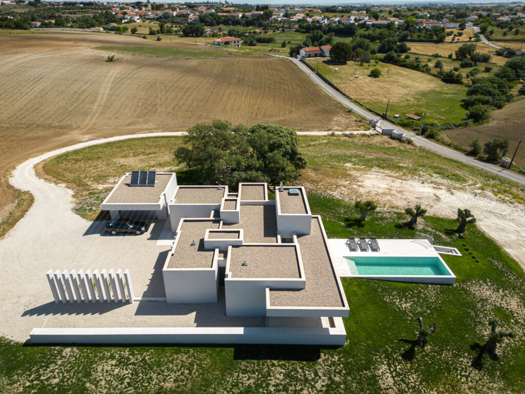 DP Arquitectos. casa na romeira 004